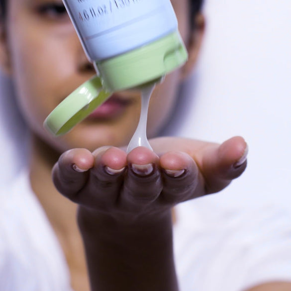 Pixi Beauty Clarity Cleanser | Gentle & Effective Facial Cleanser | Helps Minimize Pores | Promote A Clearer, Healthier Complexion | 4.6 Fl Oz