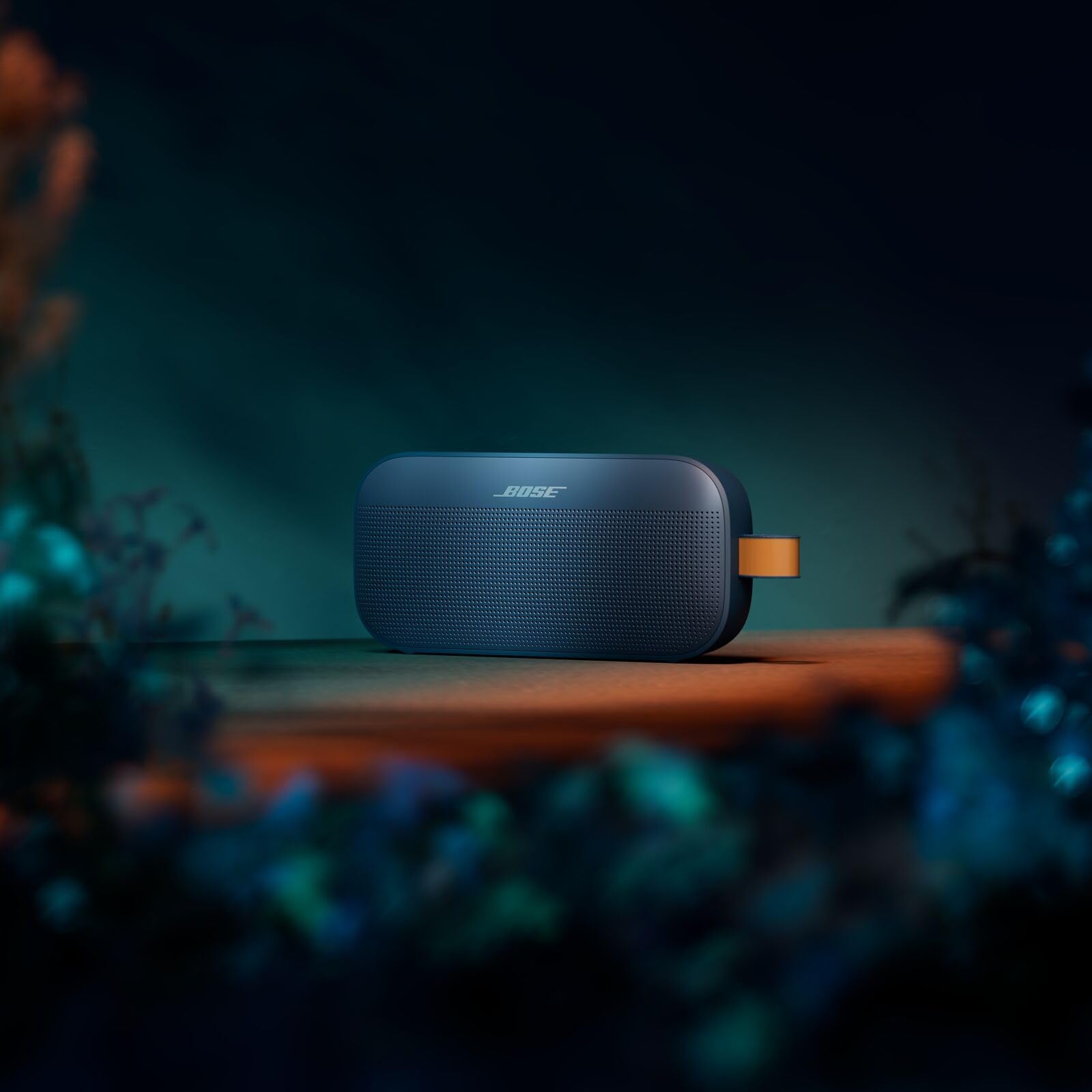 Bose SoundLink Flex Bluetooth Speaker (2nd Gen) - Portable Outdoor Speaker with Hi-Fi Audio, Waterproof and Dustproof, USB-C, Up to 12 Hours Battery Life, Black