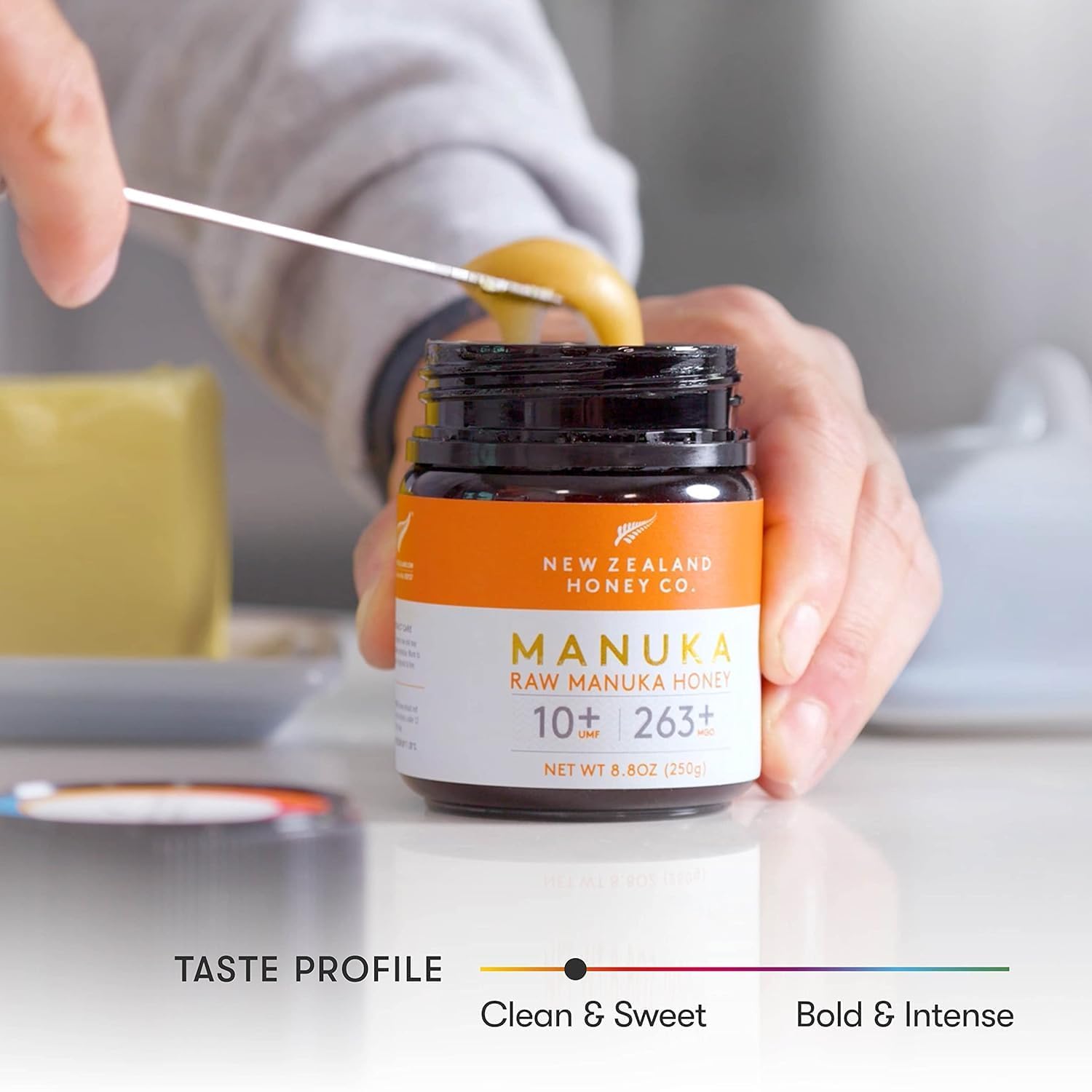 New Zealand Honey Co. Raw Manuka Honey UMF 10+ | MGO 263+, 17.6oz / 500g | Organic Medical Grade Manuka Honey for Daily Wellness, Skin Care & Dogs