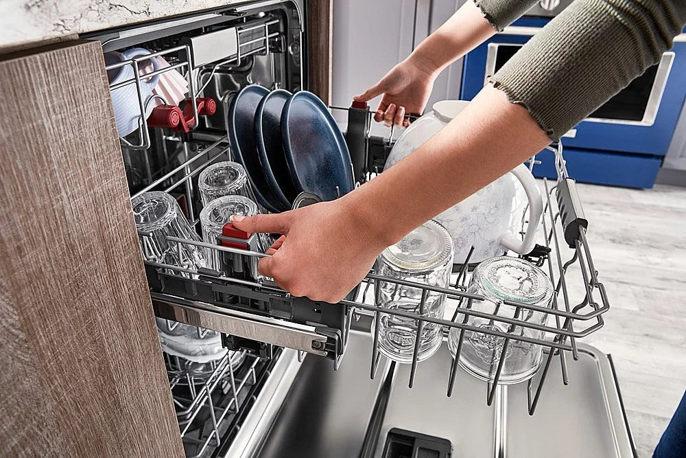 KitchenAid – Top Control Built-In Dishwasher with Stainless Steel Tub, FreeFlex Third Rack, 44dBA – Black stainless steel